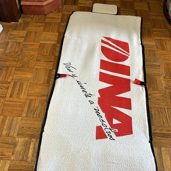 Tri Fold Exercise Mat Lightweight and Portable with Nylon Straps and 1”Padding - Picture 5 of 5